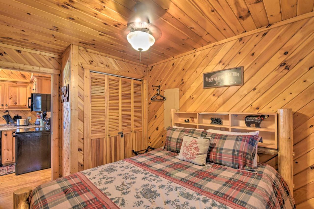 Helen Cabin With Deck And Hot Tub Less Than Half Mi To Main St Dış mekan fotoğraf